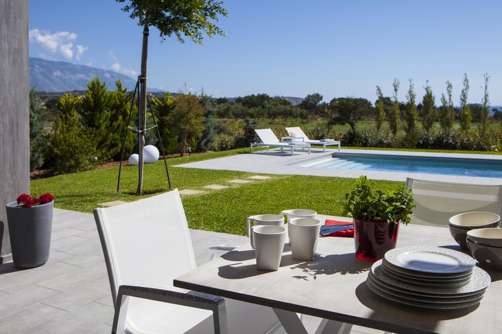 Villa Lefteris Свороната Екстер'єр фото